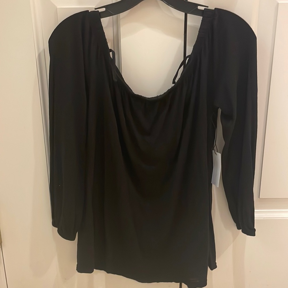 Off the shoulder black long sleeve with elastic neckline